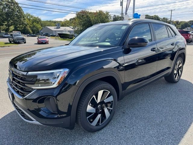 2026 Volkswagen Atlas Cross Sport SE w/Tech