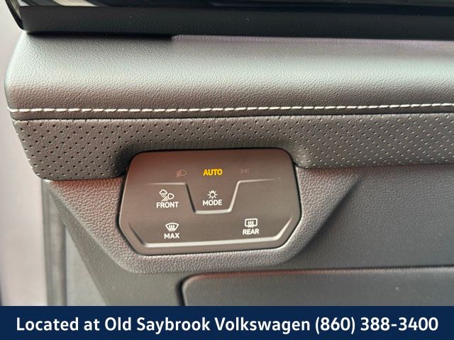 2025 Volkswagen Atlas SEL Premium R-Line - Photo 35