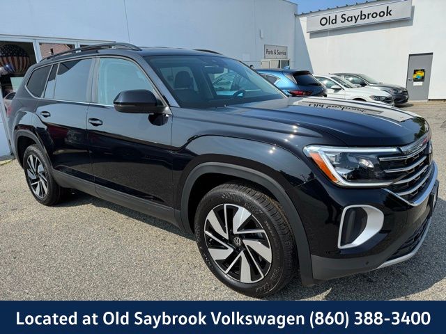 2025 Volkswagen Atlas SE Technology photo 3