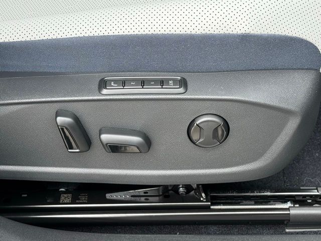 2025 Volkswagen ID.4 PRO S - Photo 25