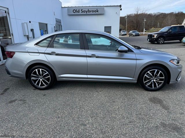 2026 Volkswagen Jetta 1.5T SE photo 4