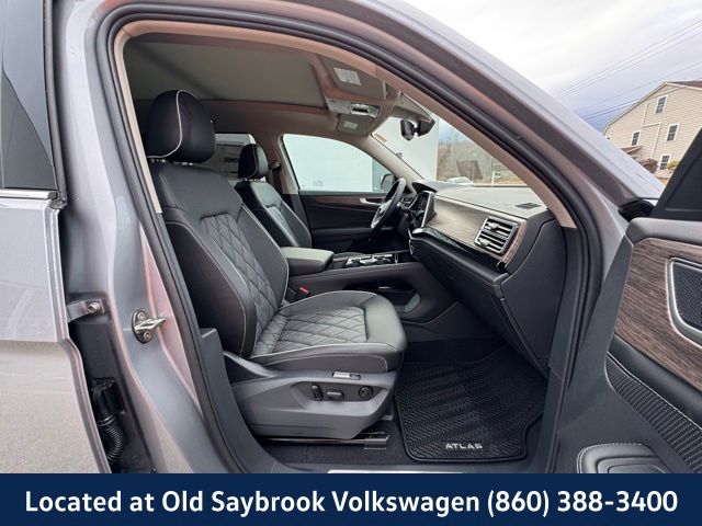 2025 Volkswagen Atlas SEL Premium R-Line - Photo 26