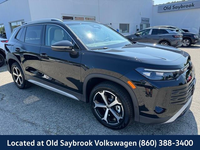 2025 Volkswagen Tiguan SE photo 3