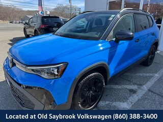 2025 Volkswagen Taos 1.5T SE Black SUV