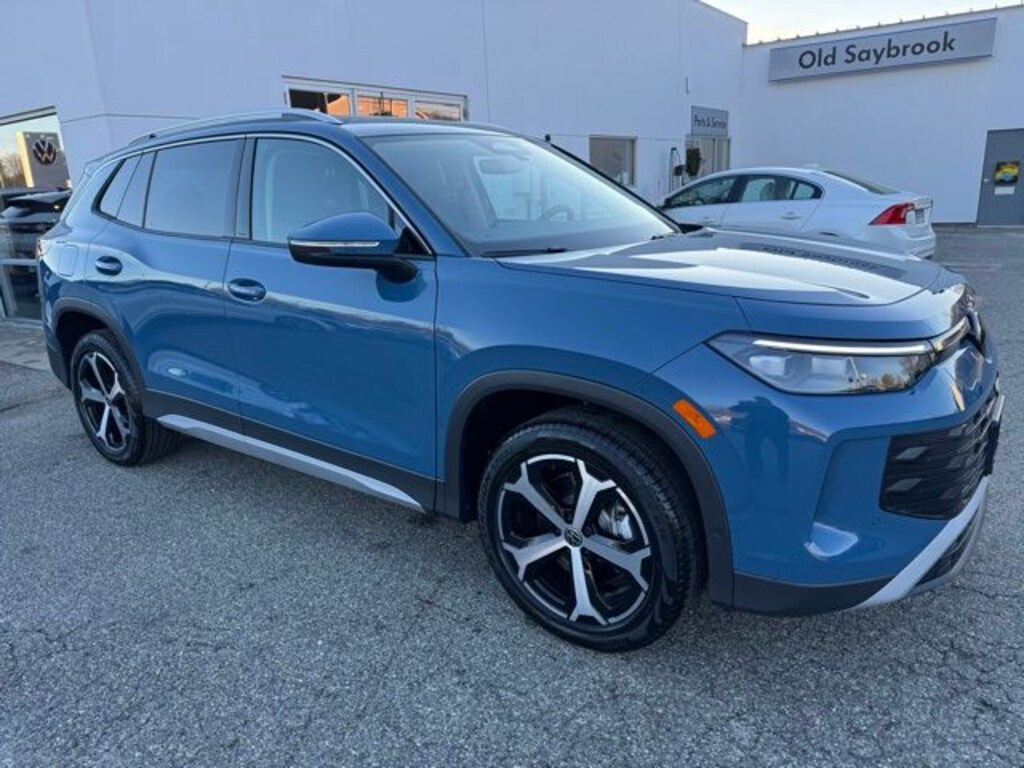 New 2026 Volkswagen Tiguan 2.0T SE SUV