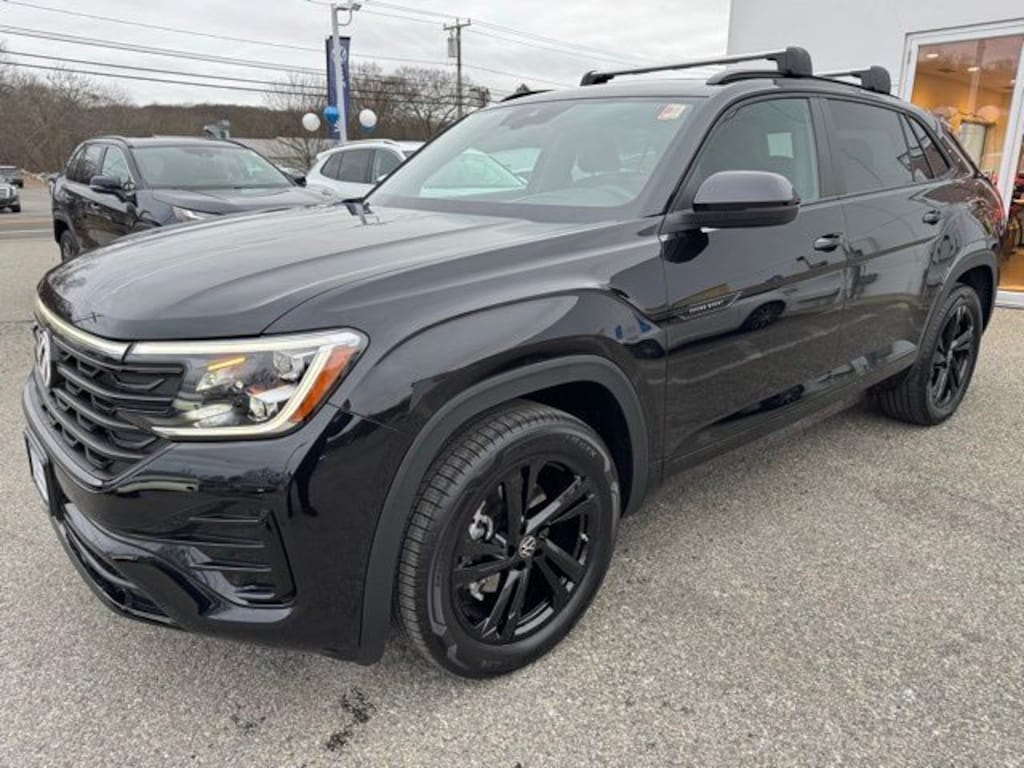 New 2026 Volkswagen Atlas Cross Sport 2.0T SEL R-Line Black SUV