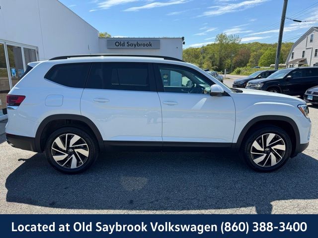 2025 Volkswagen Atlas SE Technology photo 2