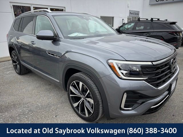 2025 Volkswagen Atlas SEL Premium R-Line photo 3