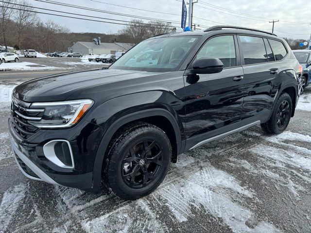 2026 Volkswagen Atlas Atlas Peak Edition's photo