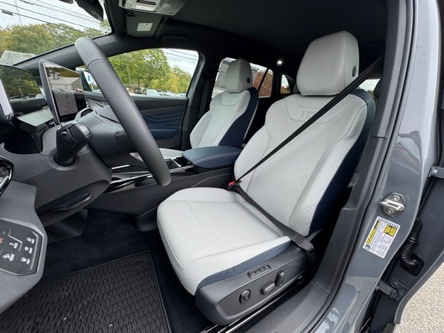 2025 Volkswagen ID.4 PRO S - Photo 28