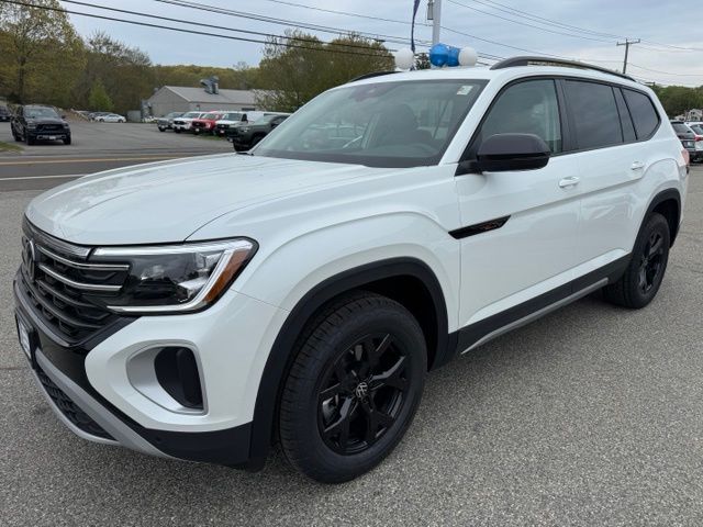 2026 Volkswagen Atlas 2.0T Atlas Peak Edition 4MOTION's photo