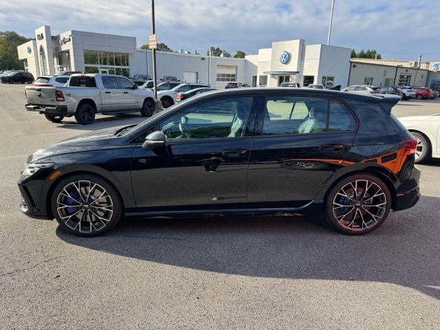 2026 Volkswagen Golf R R - Photo 8