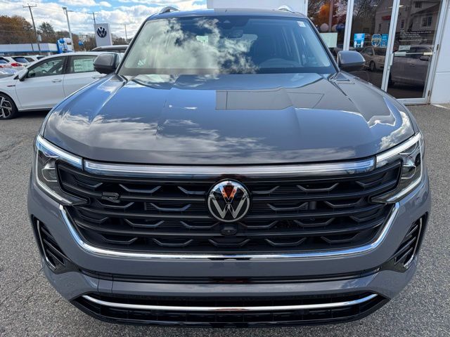 2026 Volkswagen Atlas SEL Premium R-Line photo 2