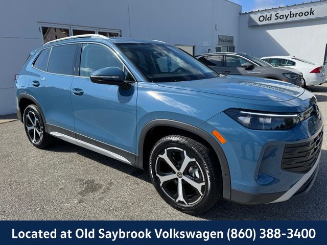 2025 Volkswagen Tiguan SE photo 3