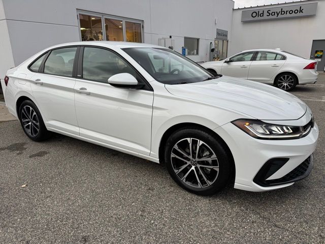 2026 Volkswagen Jetta 1.5T Sport photo 3