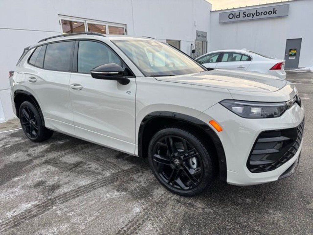 New 2026 Volkswagen Tiguan 2.0T SE R-Line Black SUV