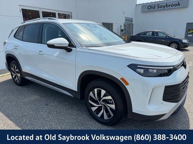 2025 Volkswagen Tiguan S photo 2