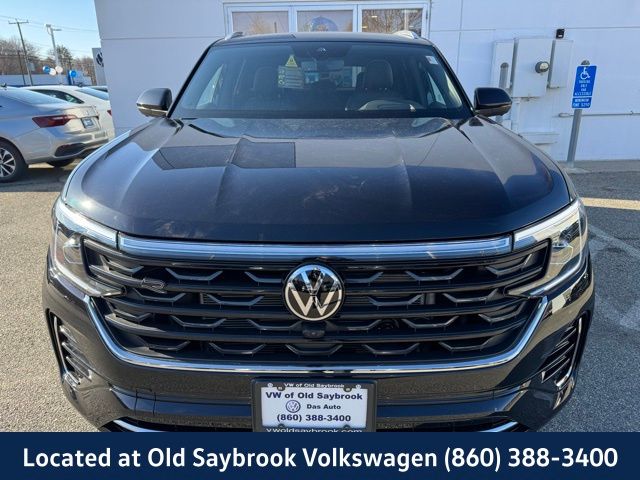 2025 Volkswagen Atlas Cross Sport SEL Premium R-Line photo 2