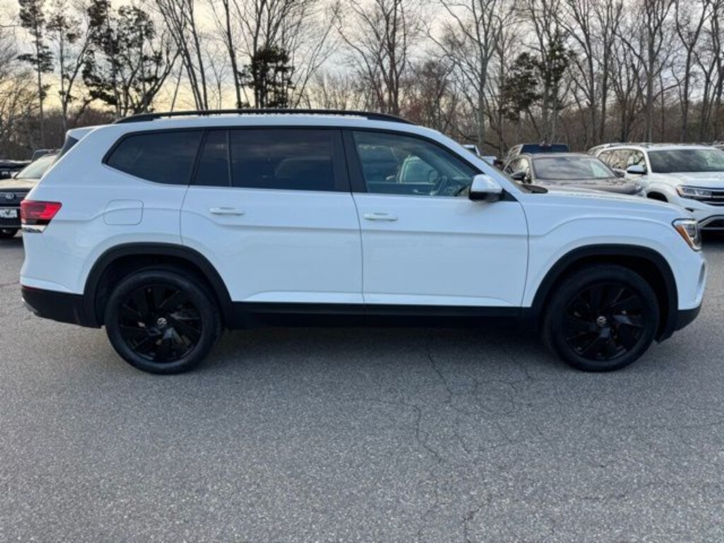 New 2025 Volkswagen Atlas 2.0T SE w/Technology SUV