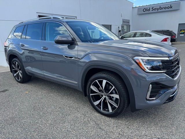 2026 Volkswagen Atlas SEL Premium R-Line photo 3