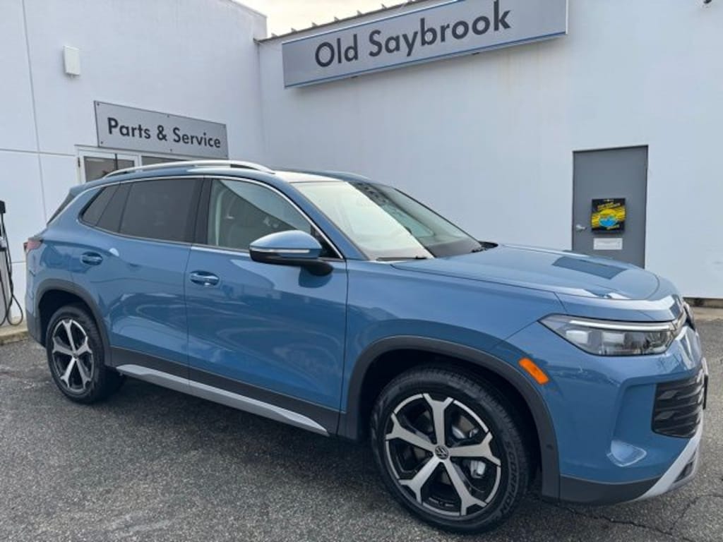 New 2026 Volkswagen Tiguan 2.0T SE SUV