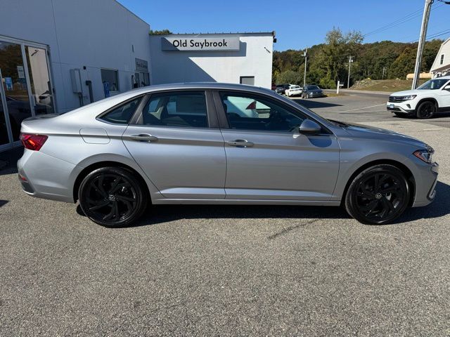 2026 Volkswagen Jetta 1.5T SE photo 4