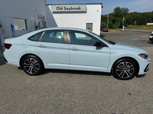 2025 Volkswagen Jetta 1.5T Sport photo 3