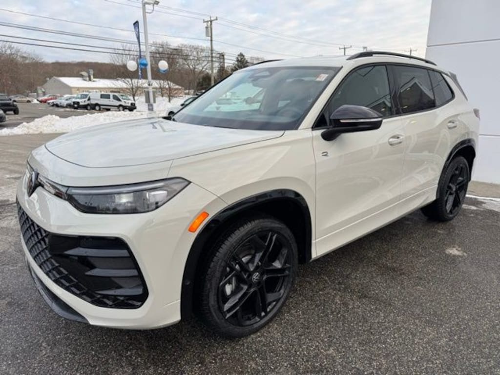 New 2026 Volkswagen Tiguan 2.0T SE R-Line Black SUV