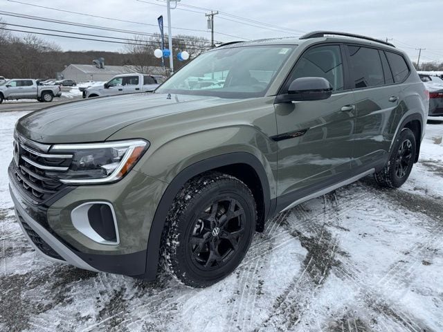 2026 Volkswagen Atlas Atlas Peak Edition's photo