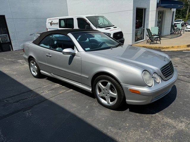 2003 Mercedes Benz CLK photo 4