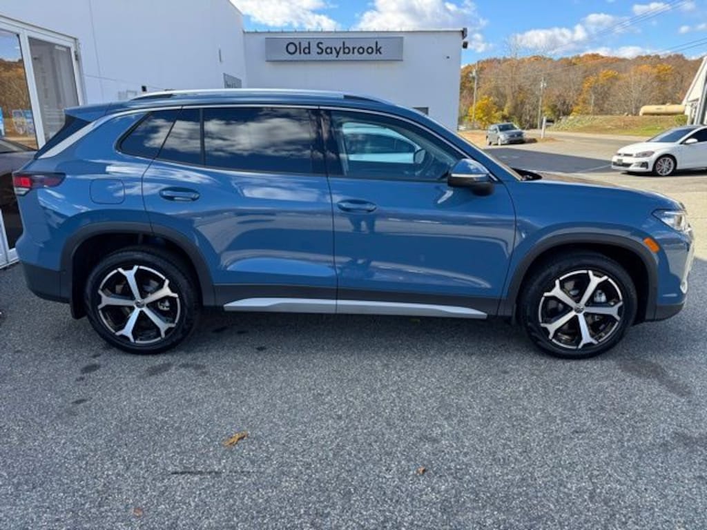 New 2026 Volkswagen Tiguan 2.0T SE SUV