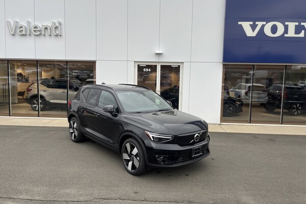 2024 Volvo XC40 Recharge Pure Electric Twin Plus suv
