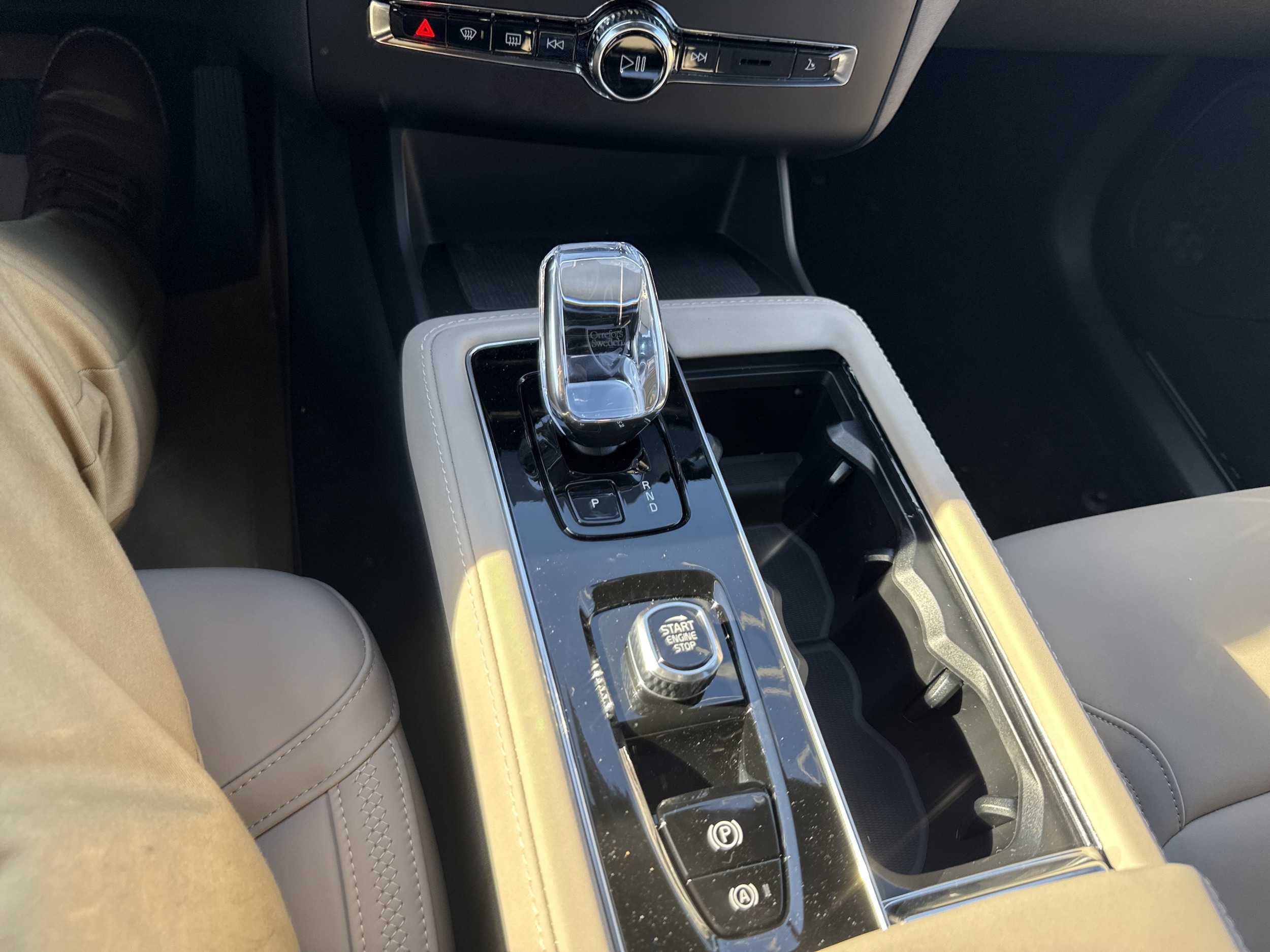 2026 Volvo XC90 Plus - Photo 25
