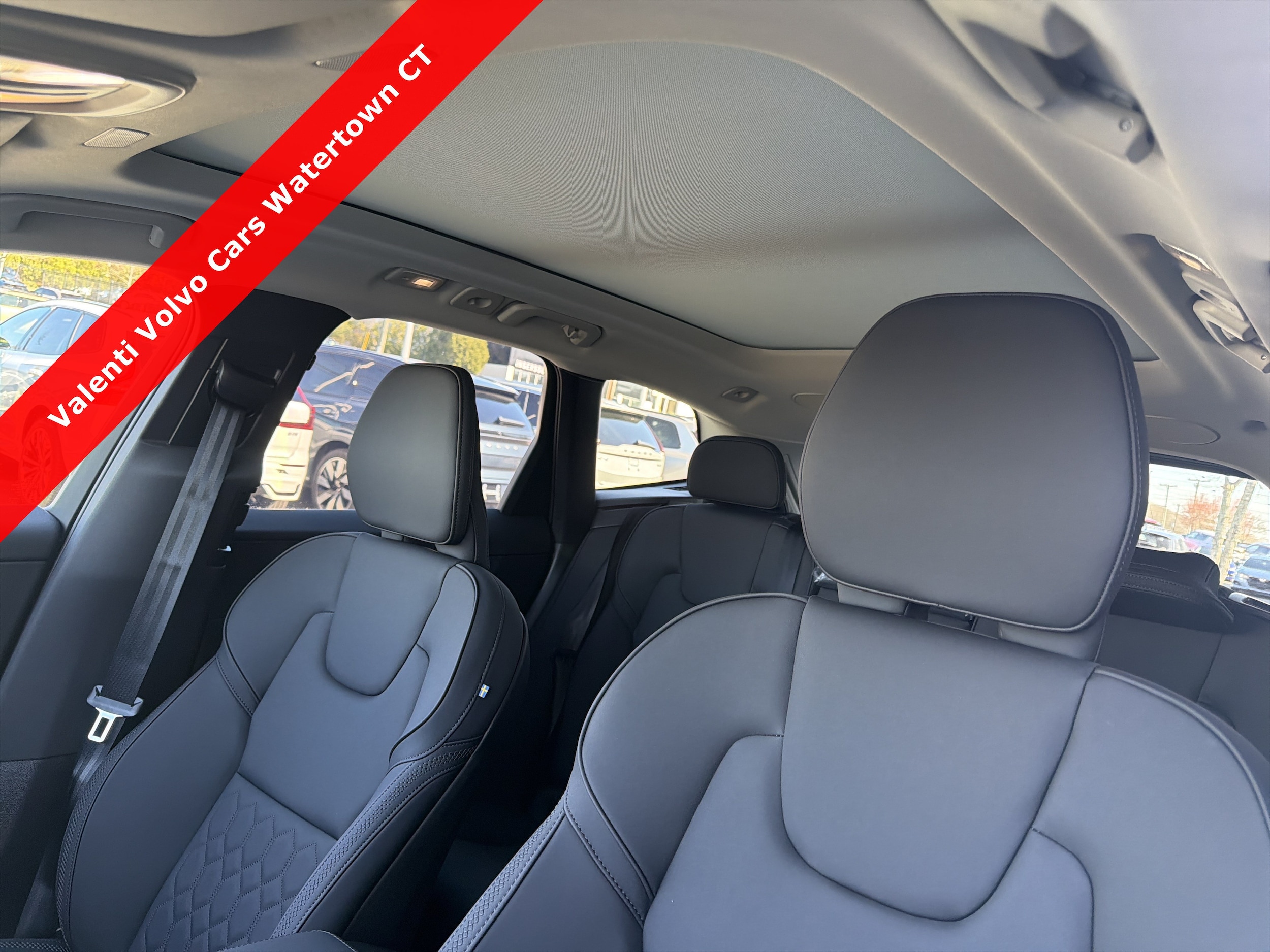 2026 Volvo XC60 Plus - Photo 25