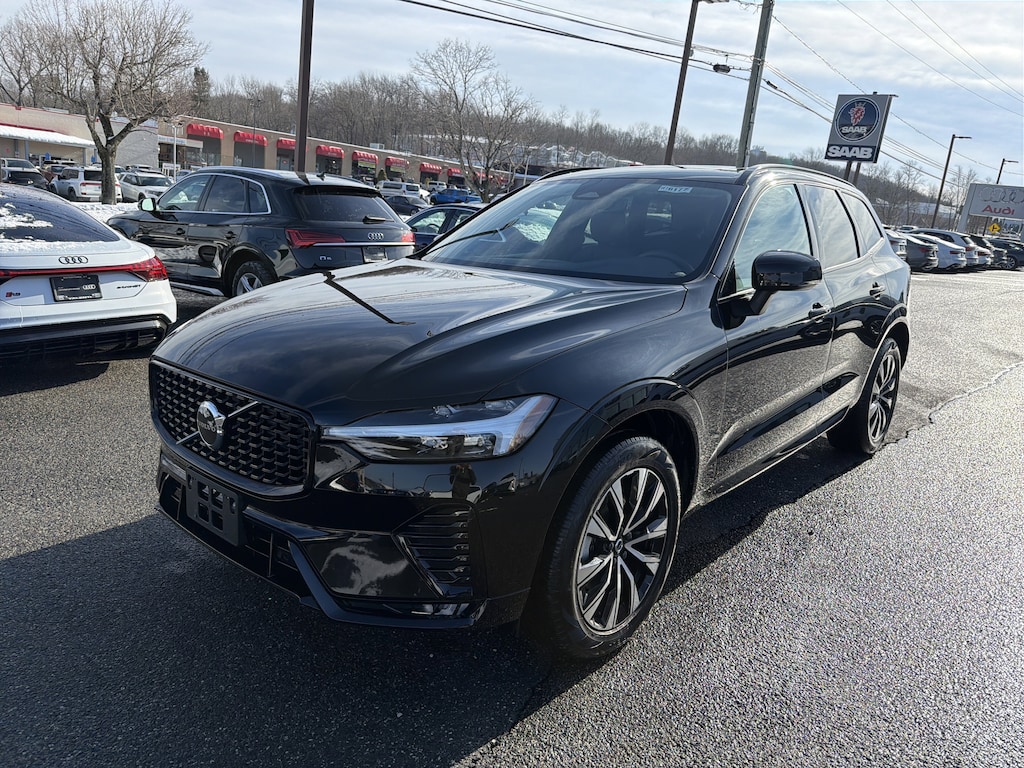 Used 2025 Volvo XC60 B5 Core SUV