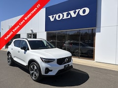 2026 Volvo XC40 B5 Plus SUV