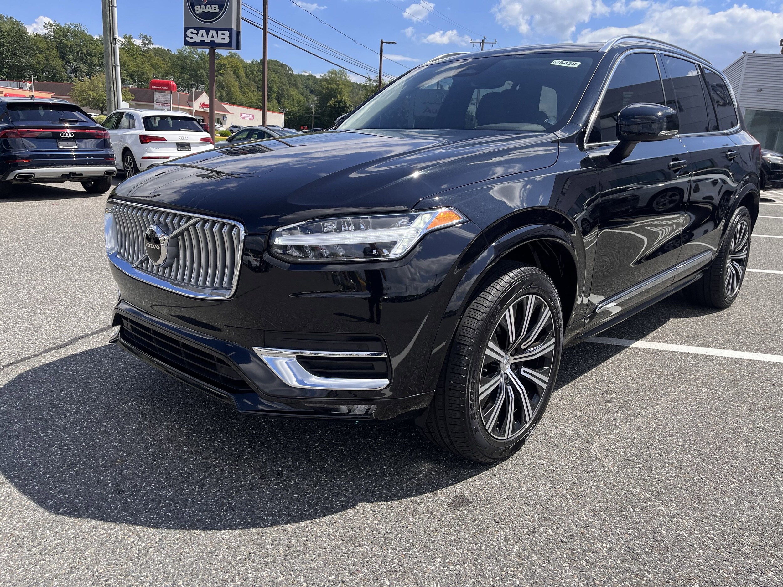 2024 Volvo XC90 B5 Core photo 3