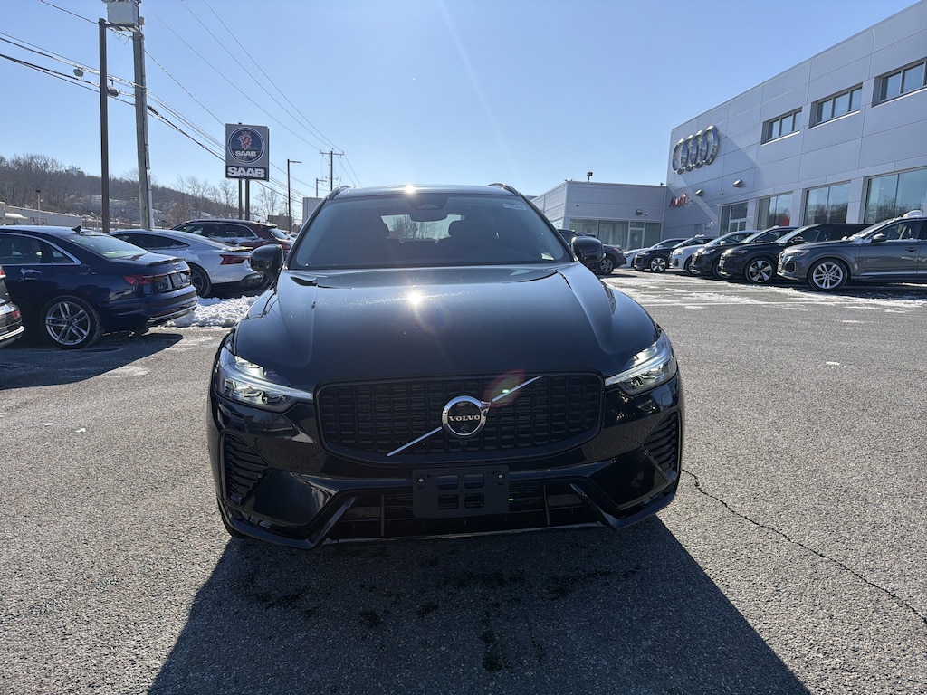 Used 2025 Volvo XC60 B5 Plus SUV