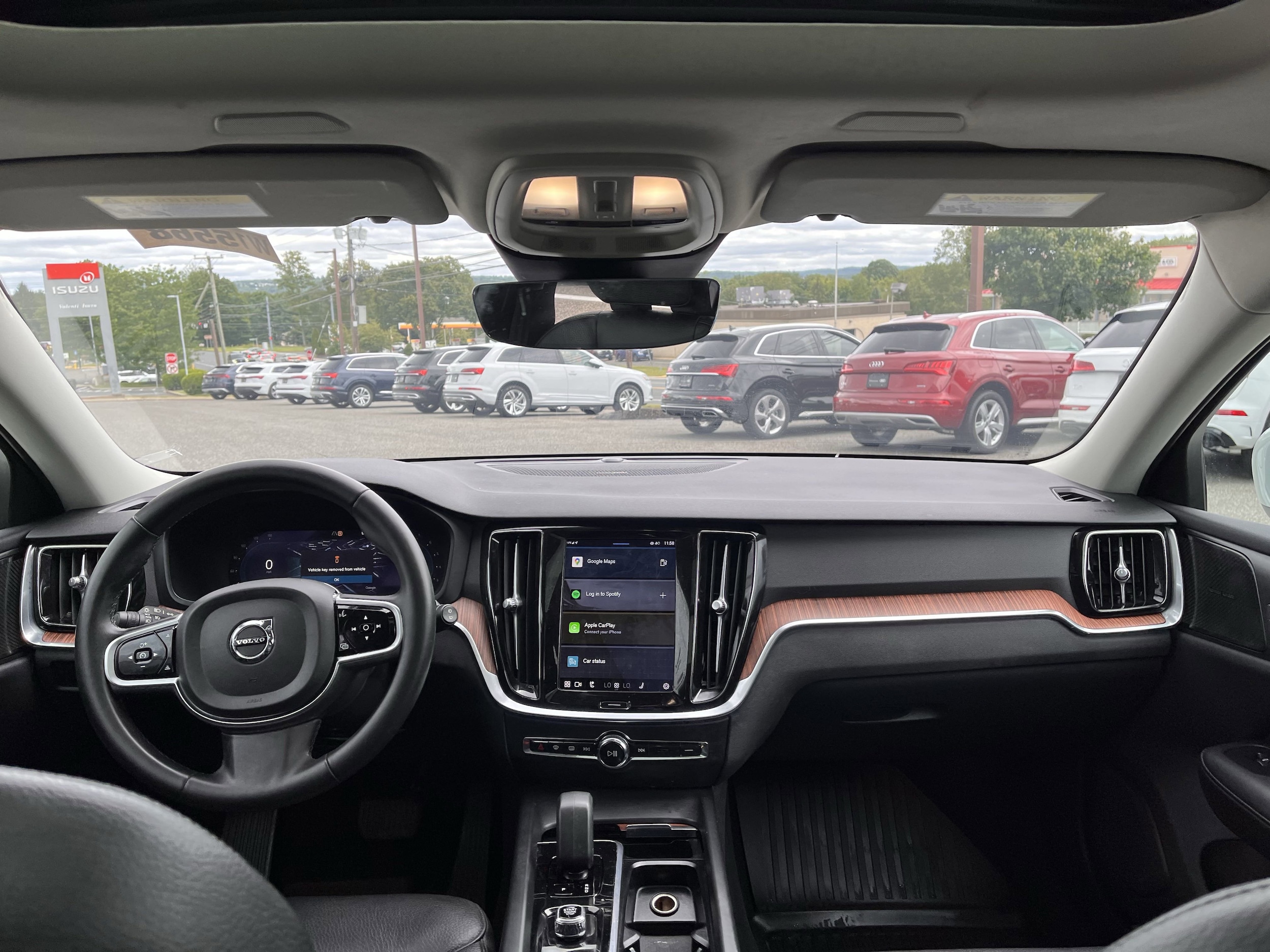 2024 Volvo V60 Cross Country Plus - Photo 16