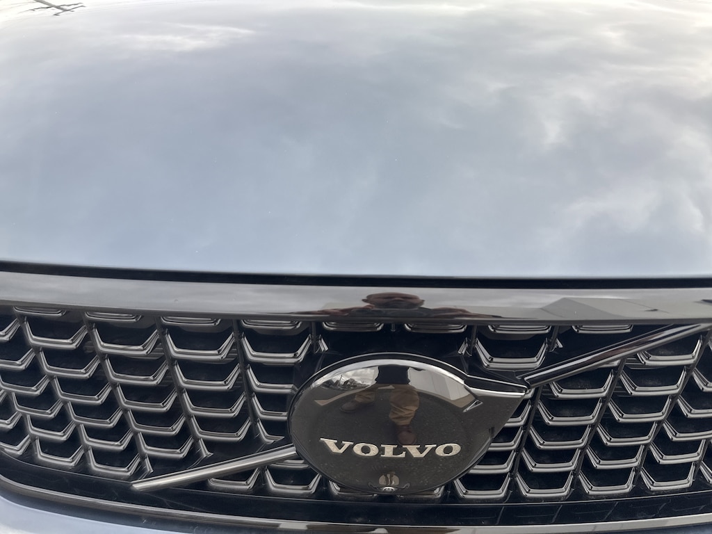 New 2026 Volvo XC40 B5 Ultra Black Edition SUV