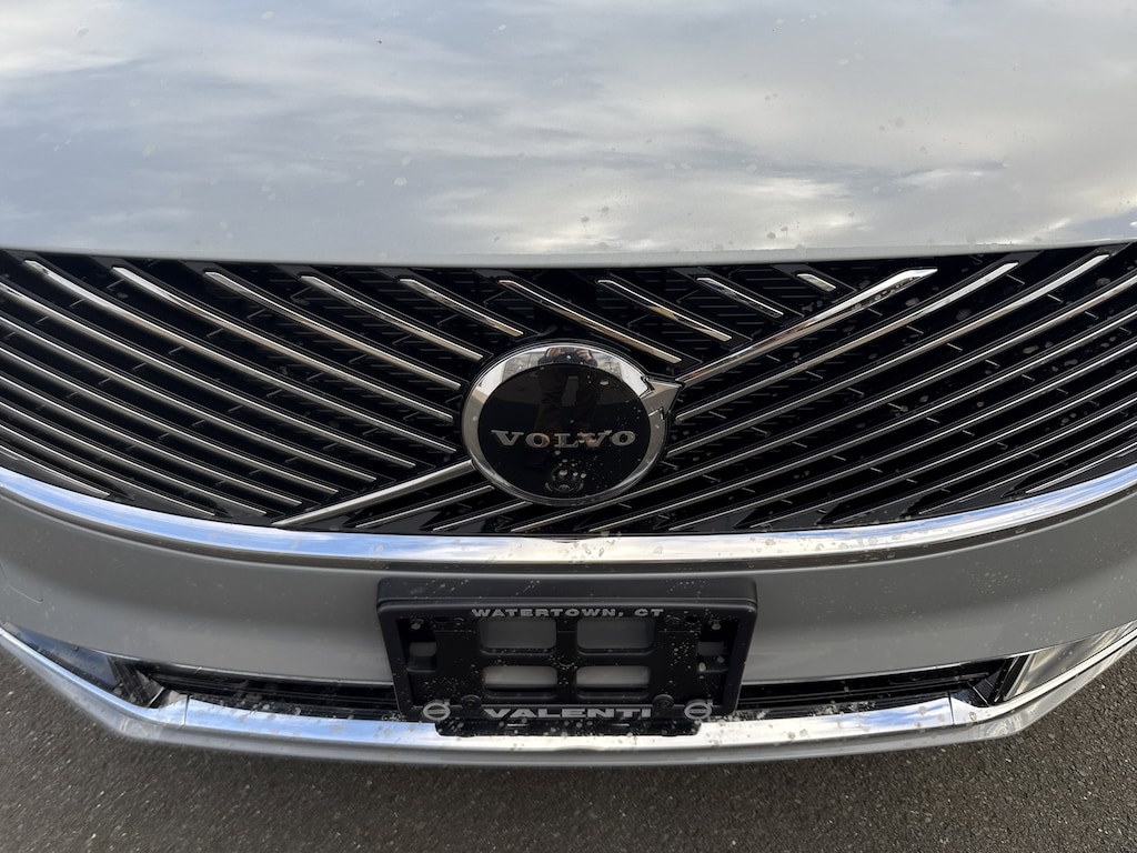 New 2026 Volvo XC90 B6 Plus 7-Seater SUV