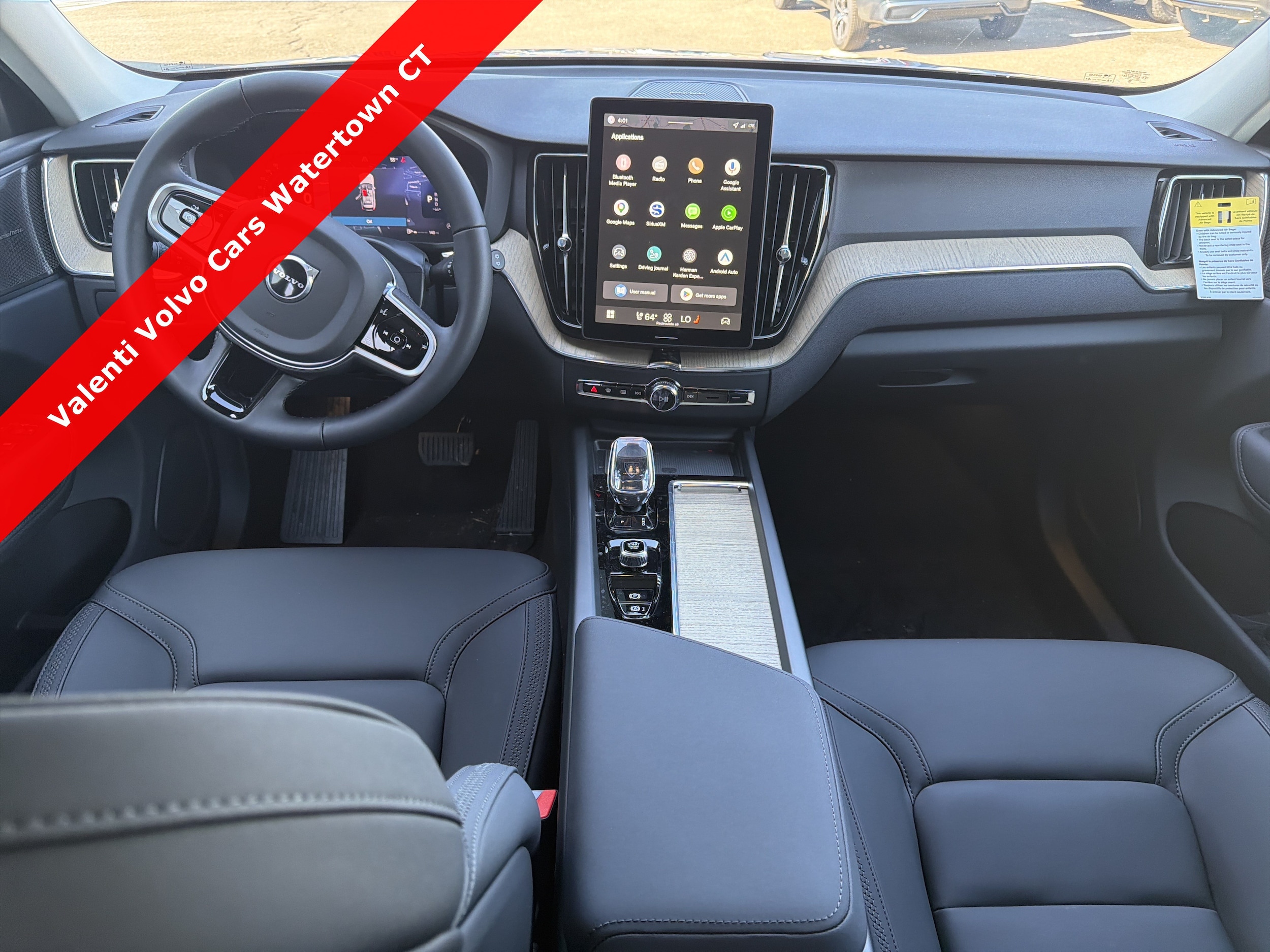 2026 Volvo XC60 Plus - Photo 16