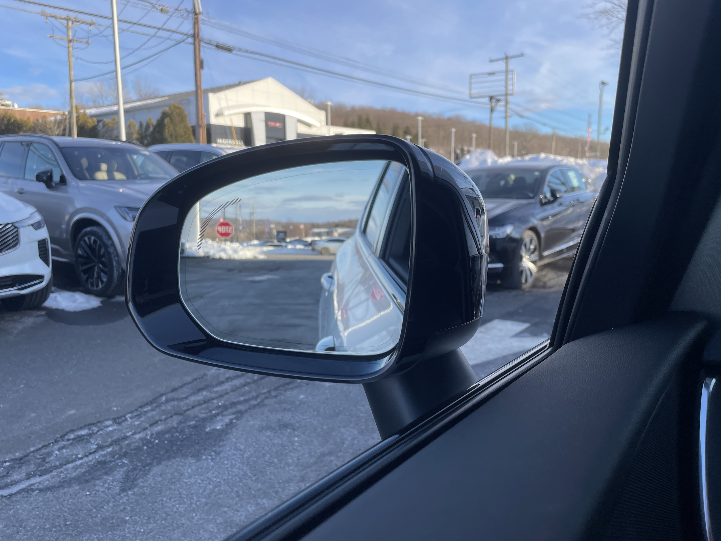 2025 Volvo XC60 Core - Photo 16