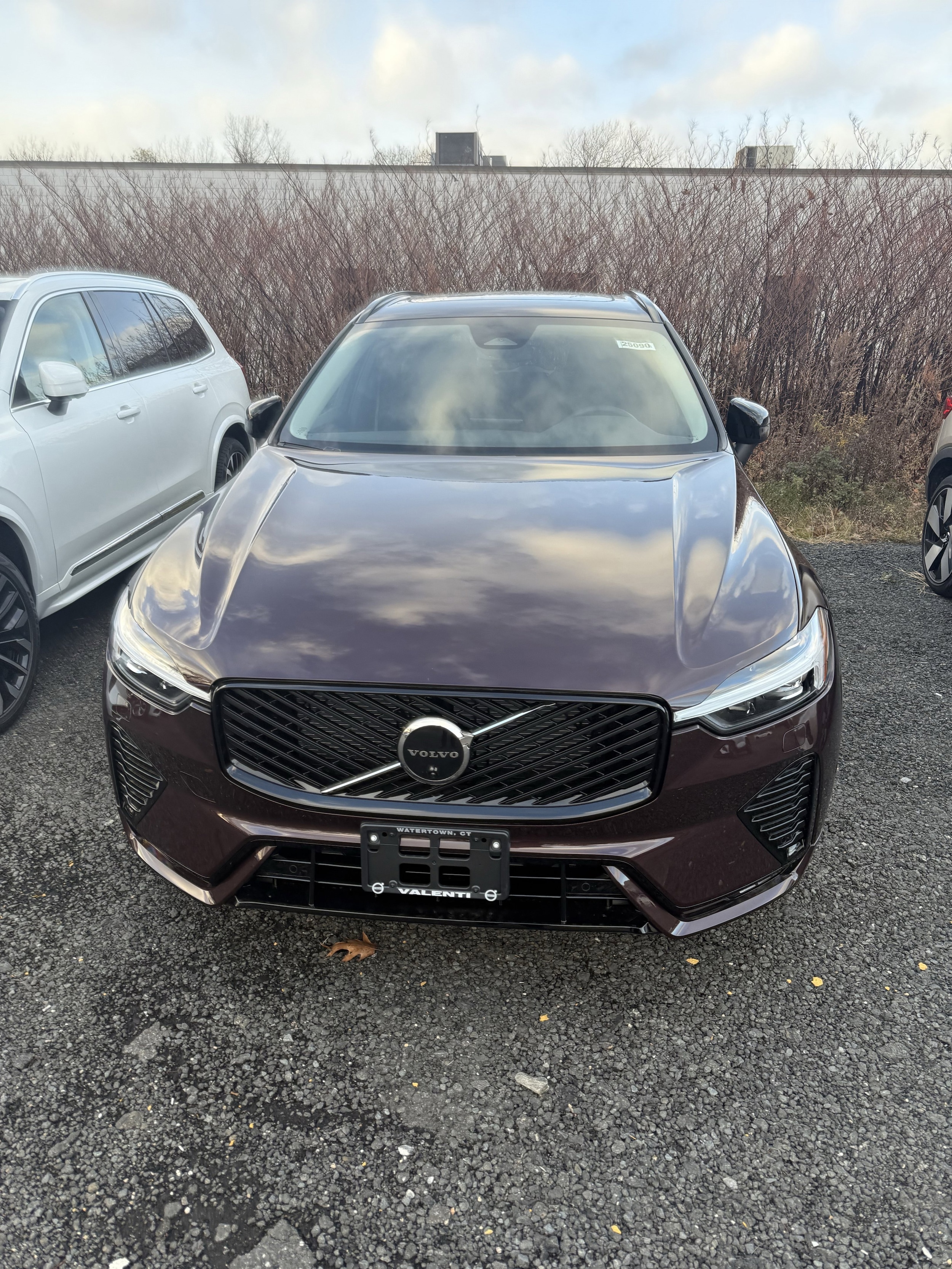 2026 Volvo XC60 Plus's photo