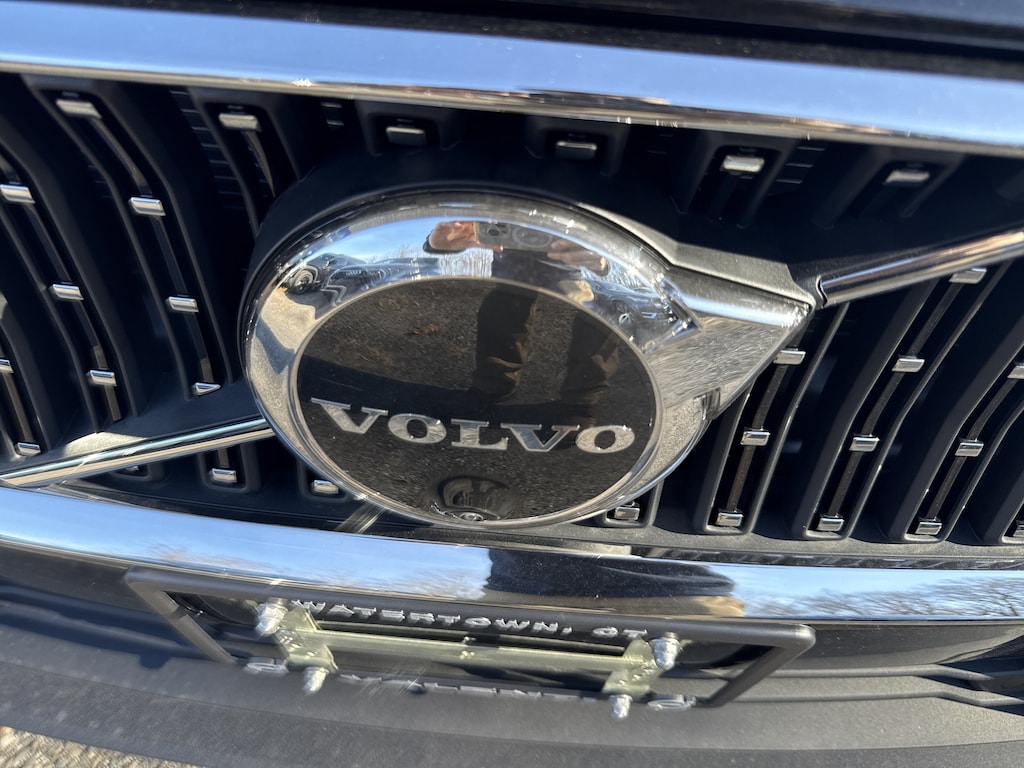 New 2026 Volvo V60 Cross Country B5 Ultra Wagon