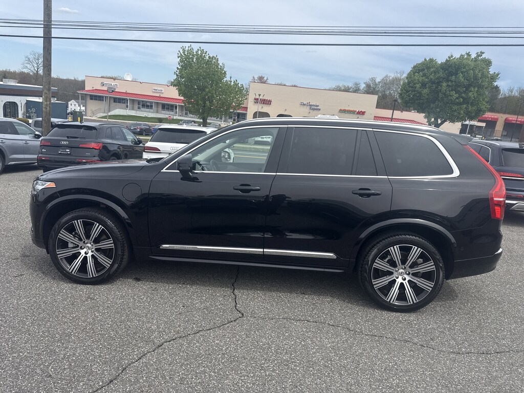 Certified 2024 Volvo XC90 plug-in hybrid T8 Ultimate Bright 7-Seater SUV
