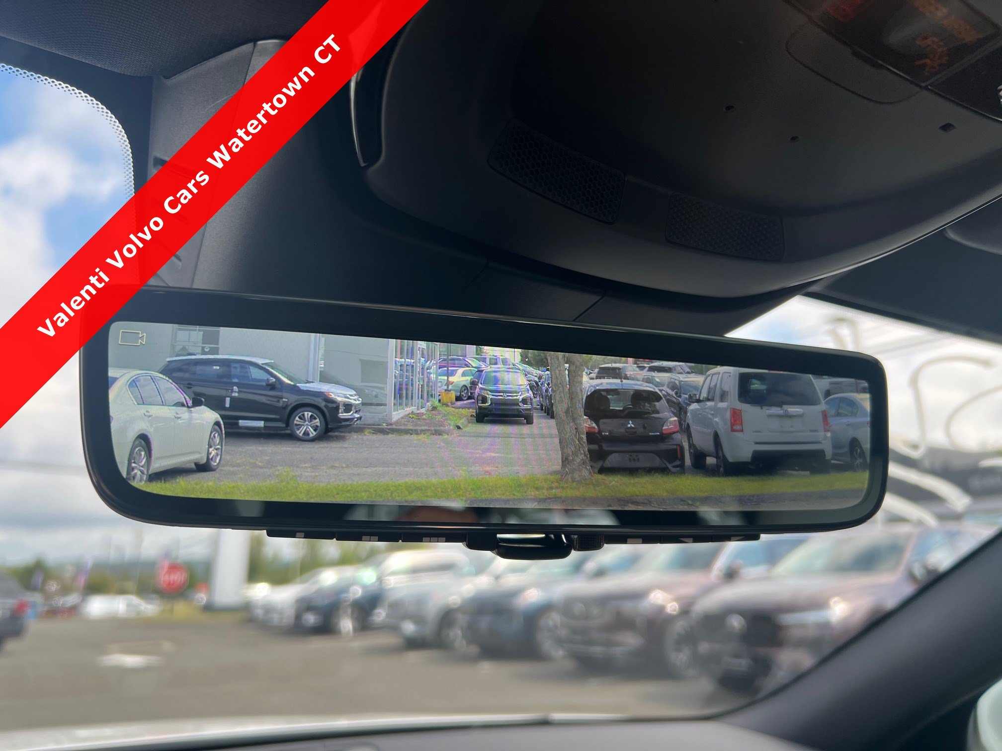 2026 Volvo V60 Cross Country Ultra - Photo 10
