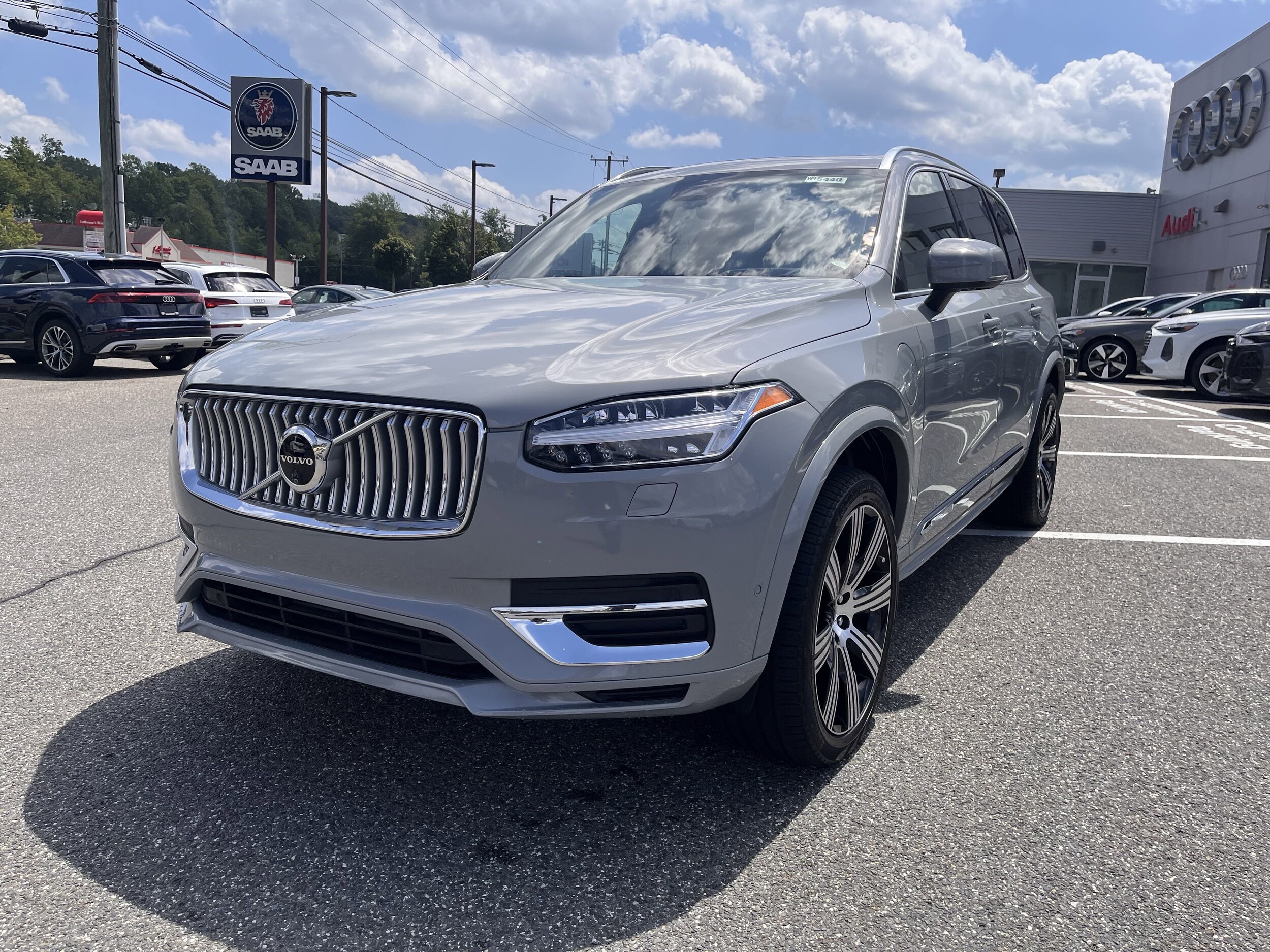 2024 Volvo XC90 T8 Ultimate photo 3