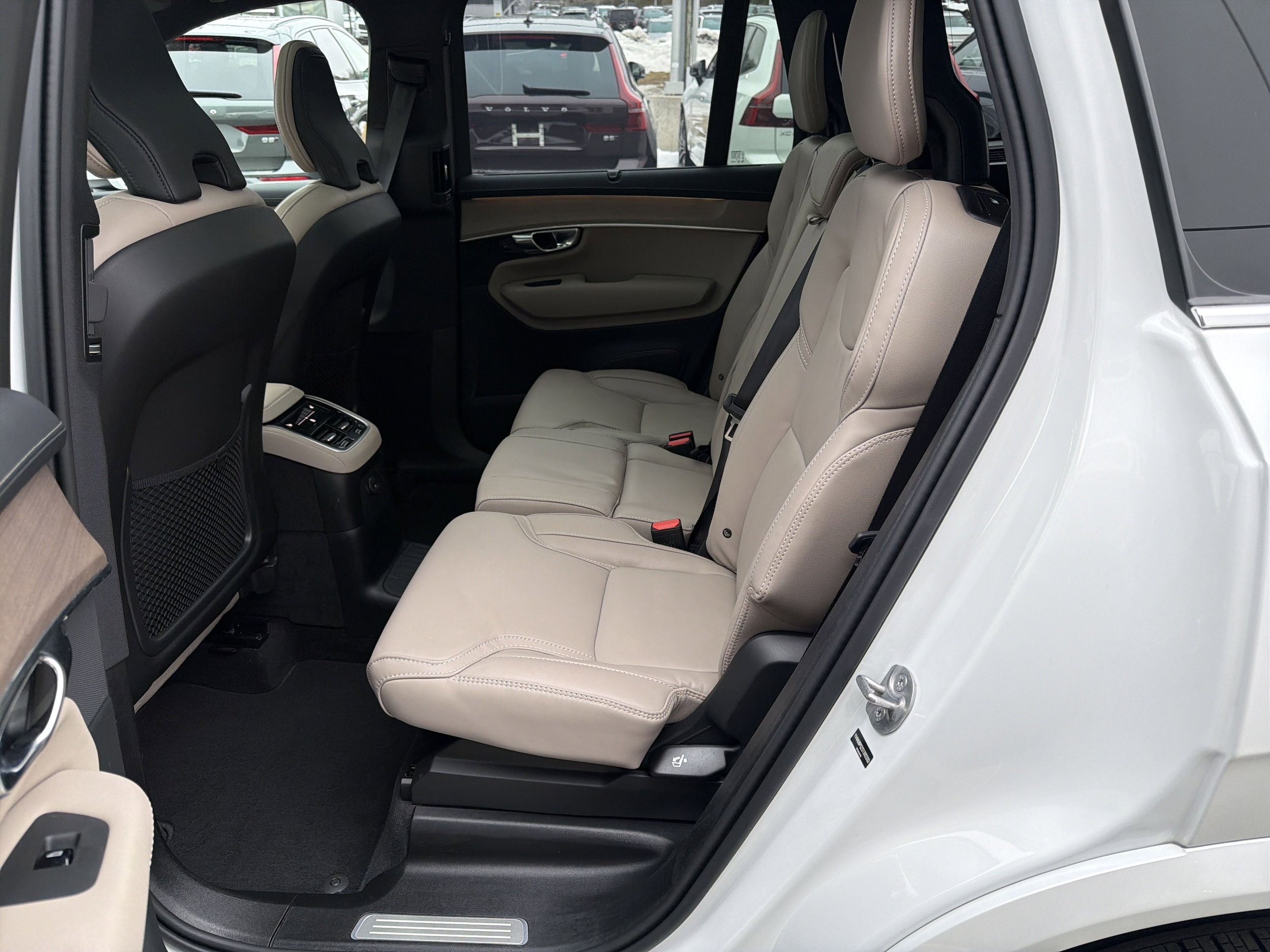 2025 Volvo XC90 Ultra - Photo 20