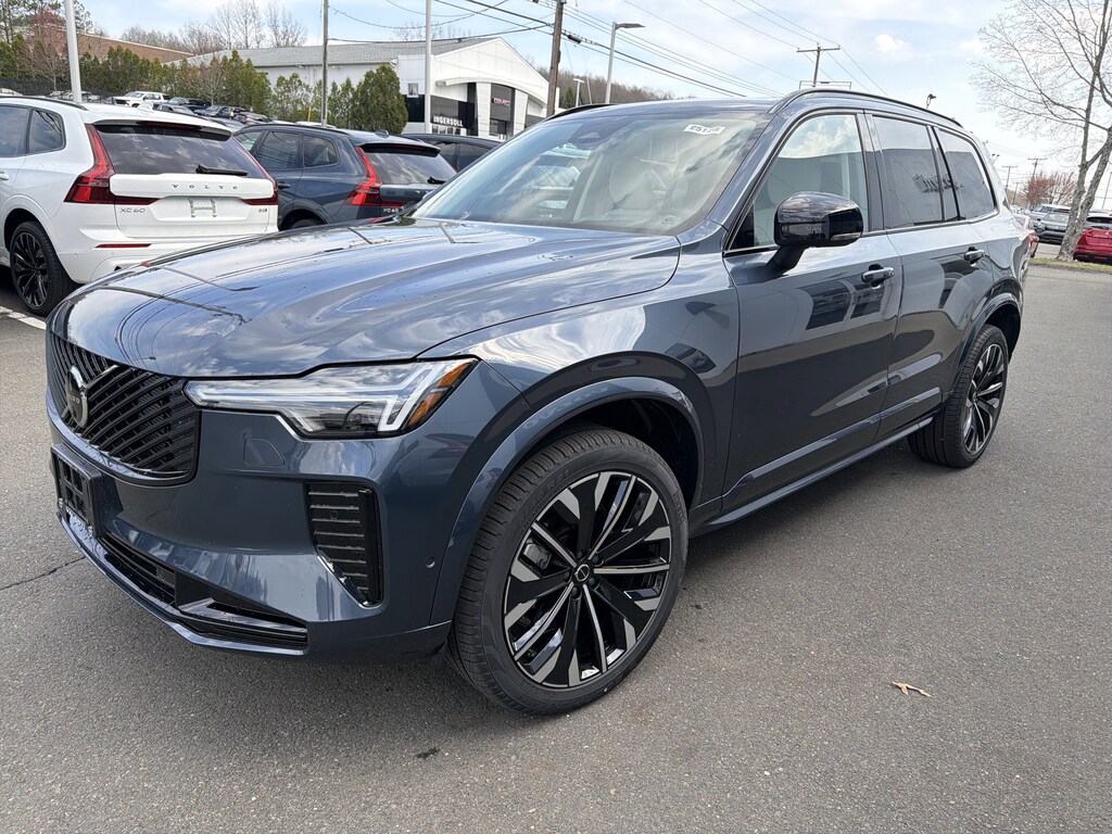 New 2026 Volvo XC90 B6 Ultra Dark Theme 7-Seater SUV